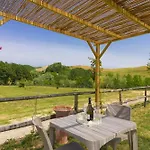 Apartamento In Chianti With Swimming Pool